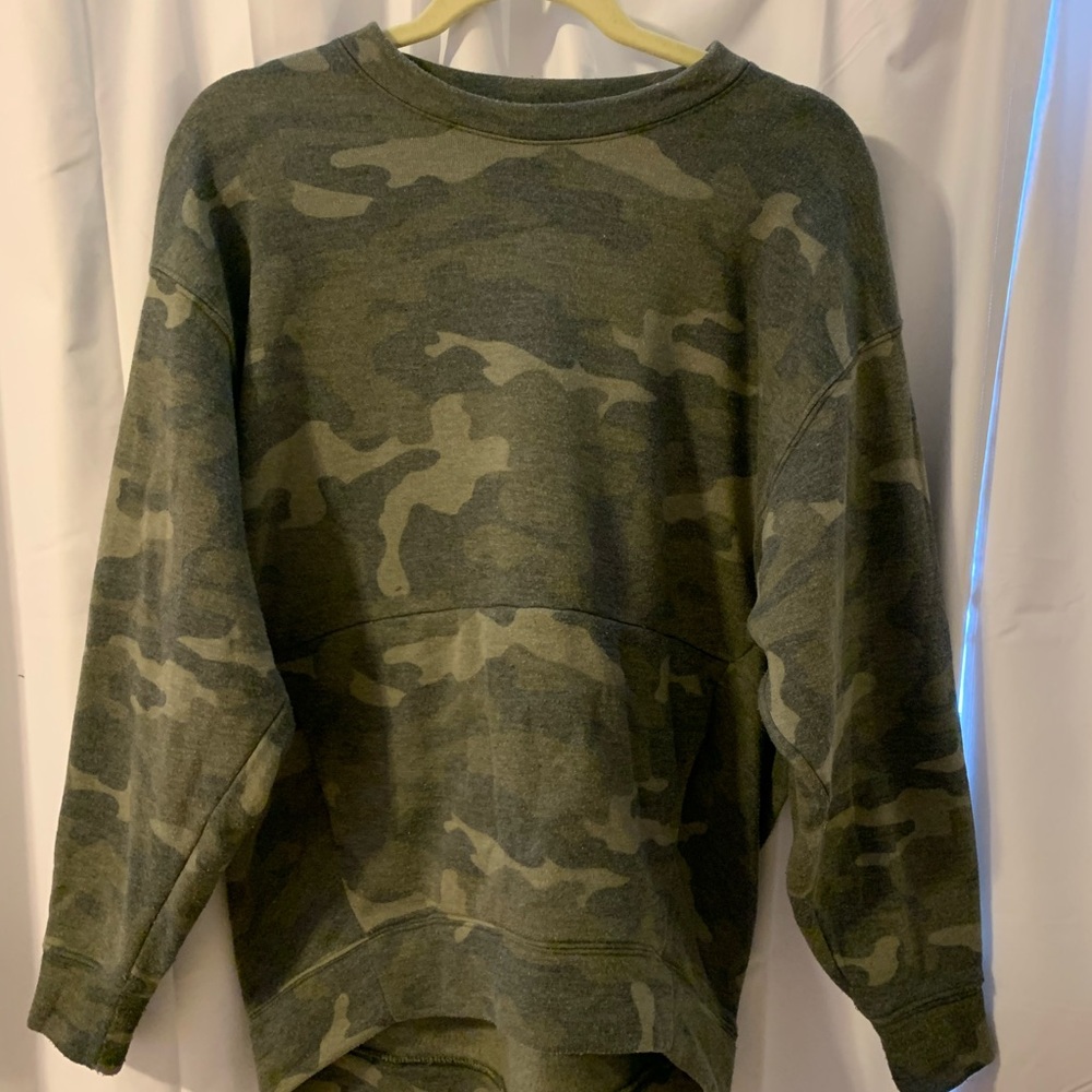 Camo sweatshirt